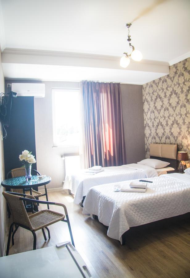 Prima Rooms Tbilisi Bagian luar foto